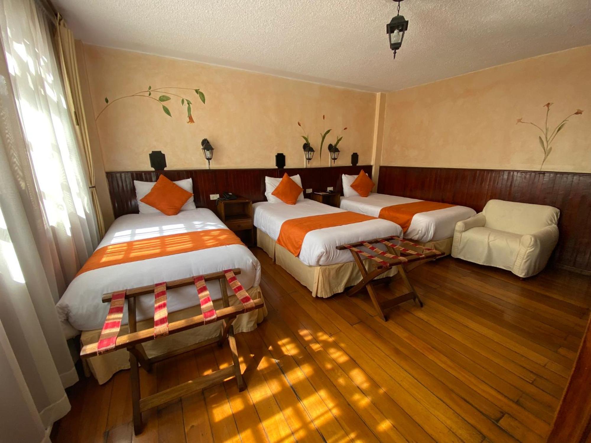 Kituandes Hotel Quito Exterior foto